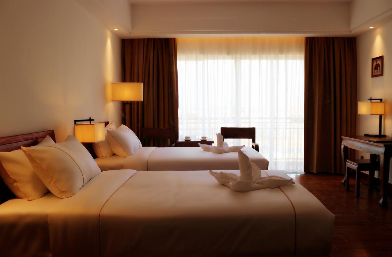 Chang Palace Vientiane Luaran gambar